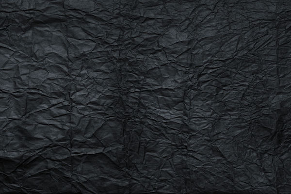 Papier froissé noir